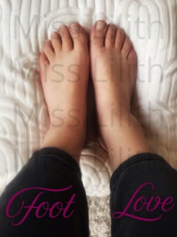 foot fetish avec miss lilith dominatrice